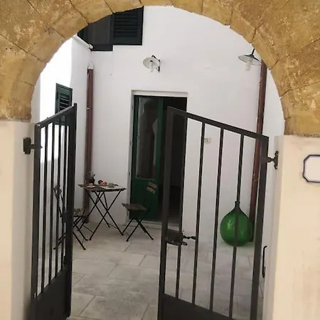 Salento Massimo Ferilli - Vico Torri מורצ'יאנו די לאוקה